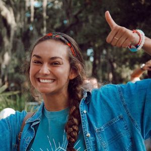 Meet your Posher, Danielle